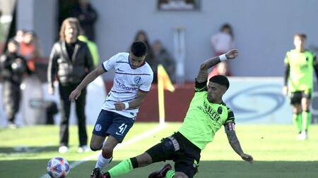 San Lorenzo cayó ante Barracas Central. Foto: Télam.
