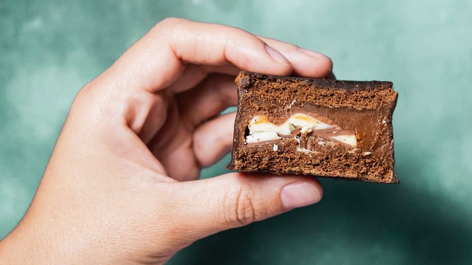Alfajor "dinamita" de Arroyito. Foto: Instagram @arroyitoarg