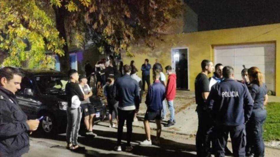 Fiesta y muerte en Lomas de Zamora, NA