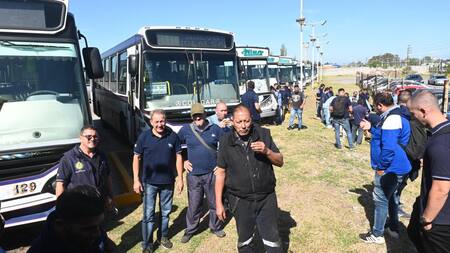 Paro de colectivos en el Conurbano por la detención de dos choferes. Foto: Telam