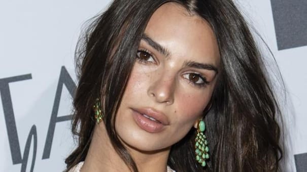 La confesión de Emily Ratajkowski en su biografía sobre su cuerpo