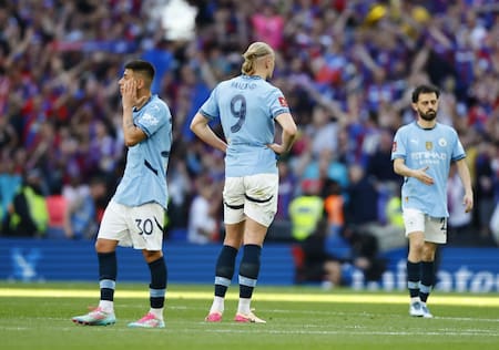Claudio "Diablito" Echeverri debutó en el Manchester City. Foto. EFE/Tolga Akmen