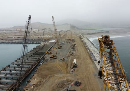 Construcción del megapuerto de Chancay, en Perú. Foto: Reuters.