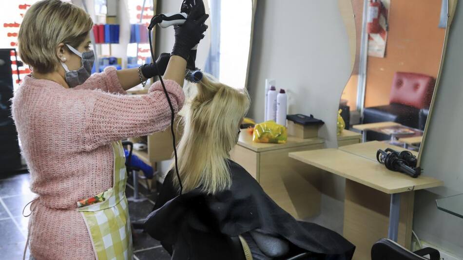 Habilitadas peluquerías, centros de estética, mudanzas y servicios inmobiliarios en los municipios del AMBA, NA