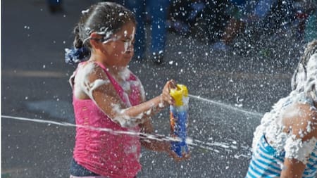 Carnaval, espuma de carnaval. Fuente: Salud Tucumán