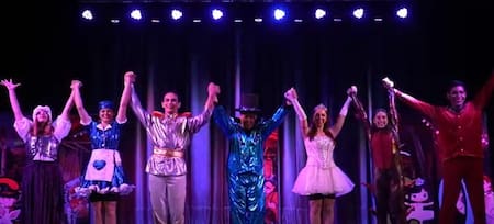 Merlo: se estrenó a sala repleta y con gran Éxito King Kong, El Musical