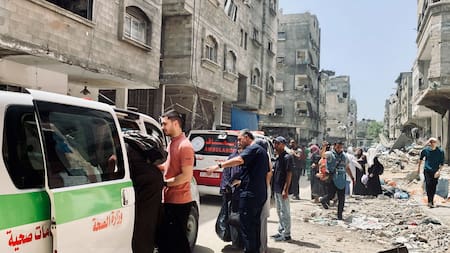 Asedio en hospital de Gaza. Foto: Reuters.