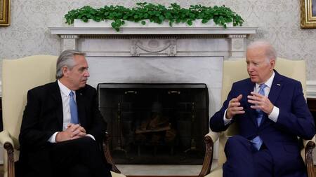 Alberto Fernández y Joe Biden en la Casa Blanca. Foto: REUTERS