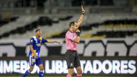 Esteban Ostojich. Foto: NA/Conmebol