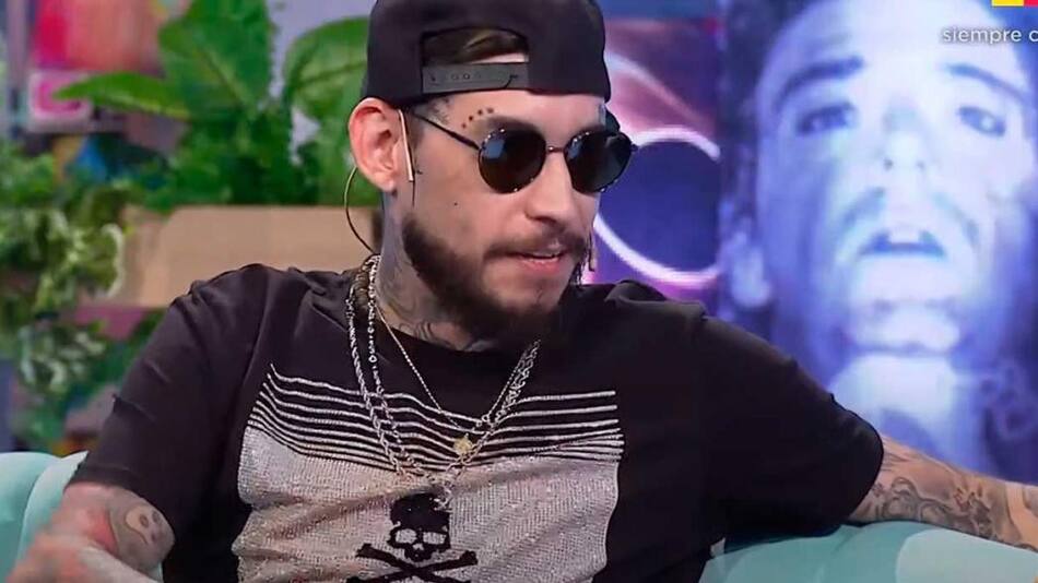 Ulises Bueno confesó que odia una de sus canciones