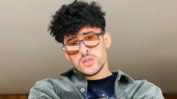 Bad Bunny a los besos en un boliche con una supermodelo estadounidense