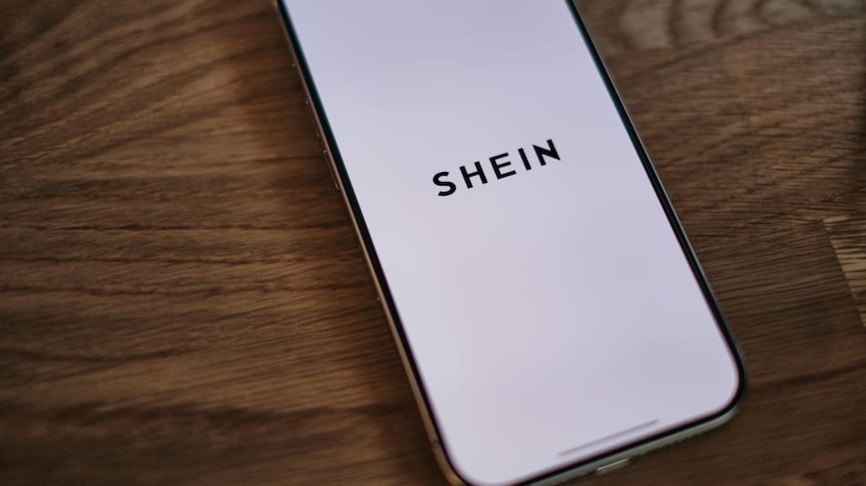 Shein, la reconocida plataforma de e-commerce, es una de las opciones favoritas en Argentina para comprar ropa a precios económicos.