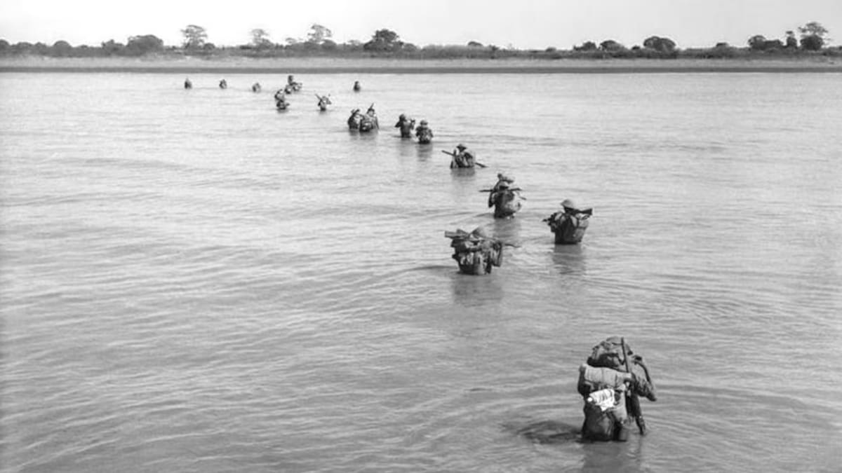 Soldados japoneses atrapados en un pantano lleno de cocodrilos gigantes