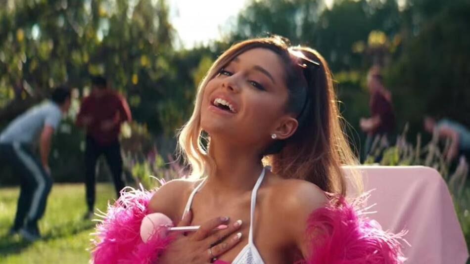 Ariana Grande lanzó el videclip de "Thank u, next"