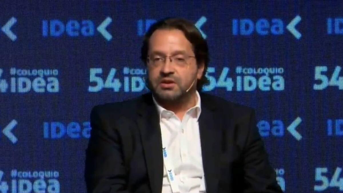 Marco Lavagna en el Coloquio de IDEA, Frente Renovador