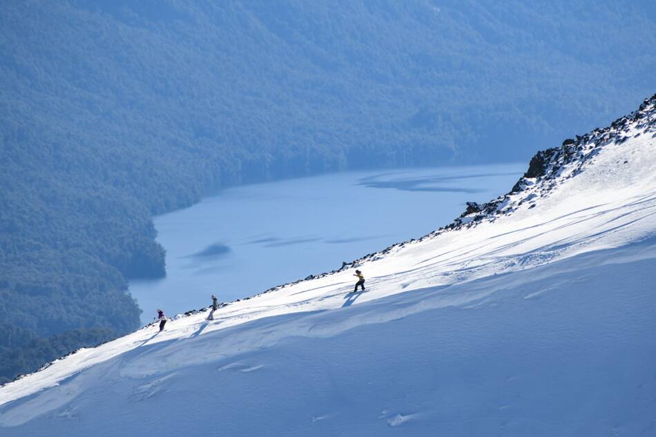 Equipo argentino de nieve recorrió tres montañas de nuestro país. Foto: Prensa.