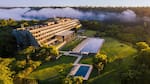 Gastronomía 5 estrellas en las Cataratas del Iguazú: el hotel con exquisitas comidas y vistas privilegiadas a la selva misionera