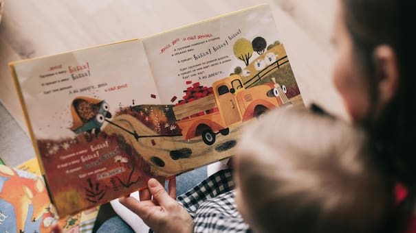 Cuánto cobran las niñeras y cuidadores de adultos mayores en noviembre 2025