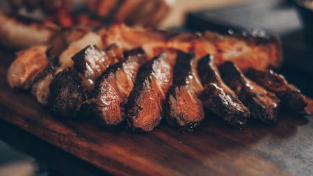 Asado, carne, costillas. Foto: Unsplash