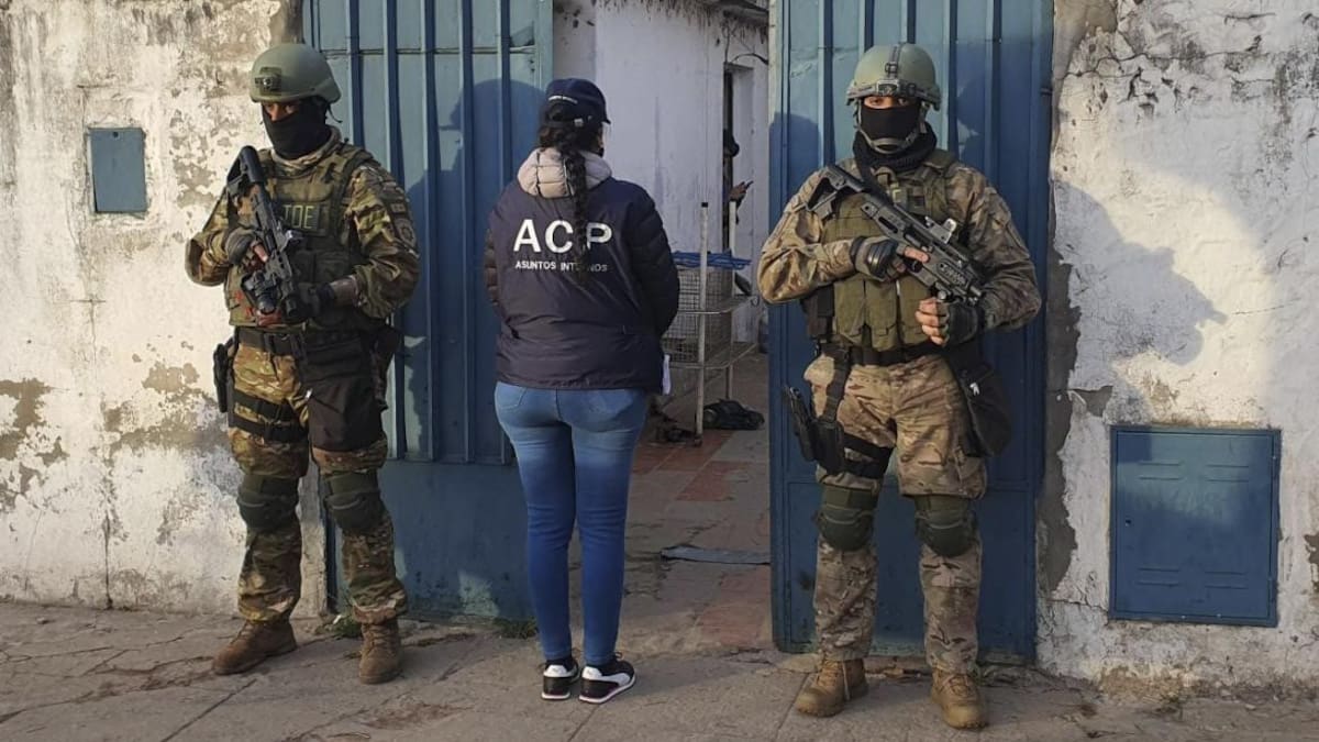 Guerra a los narcos: Alberto Fernández involucra a las Fuerzas Armadas y sigue los pasos de CFK