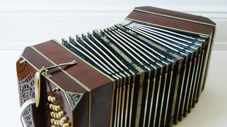 Bandoneón, instrumento musical, tango