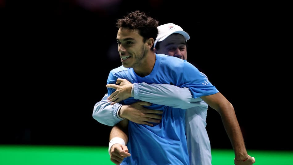 Festejo de Francisco Cerúndolo en la Copa Davis. Foto: REUTERS.