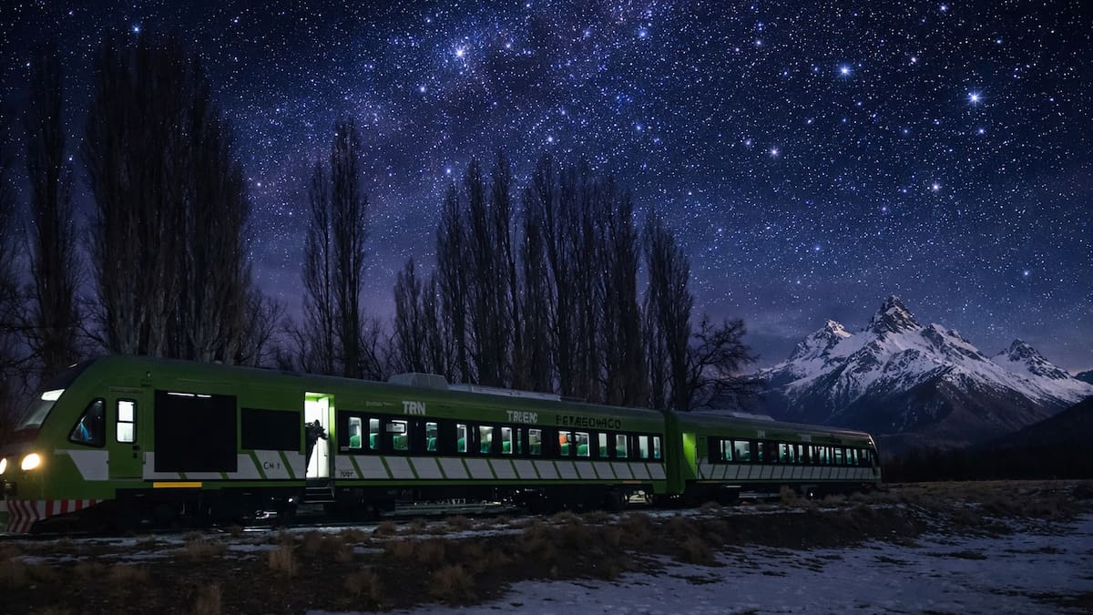 Un viaje mágico entre montañas: cuánto sale abordar el tren nocturno que une Bariloche y el Glaciar Perito Moreno en menos de una hora