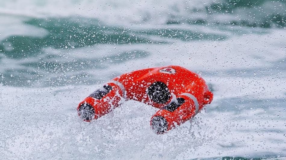 U-SAFE, el salvavidas robótico que se estrenó en Villa Gesell. Foto: Instagram @usafeglobal.