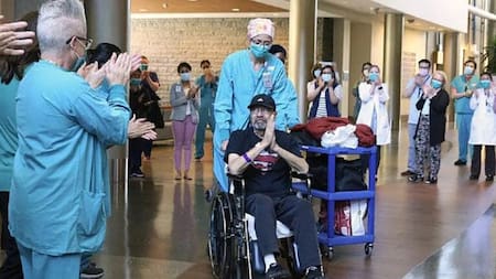 Michael Flor, paciente que se curó de coronavirus y tiene una deuda de un millón de dólares con el hospitla