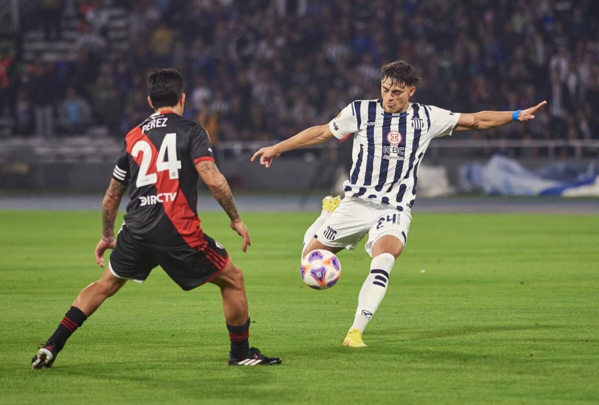 Talleres vs. River, NA