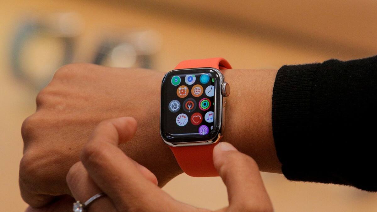 Reloj inteligente para medir glucosa en sangre. Foto: Reuters.