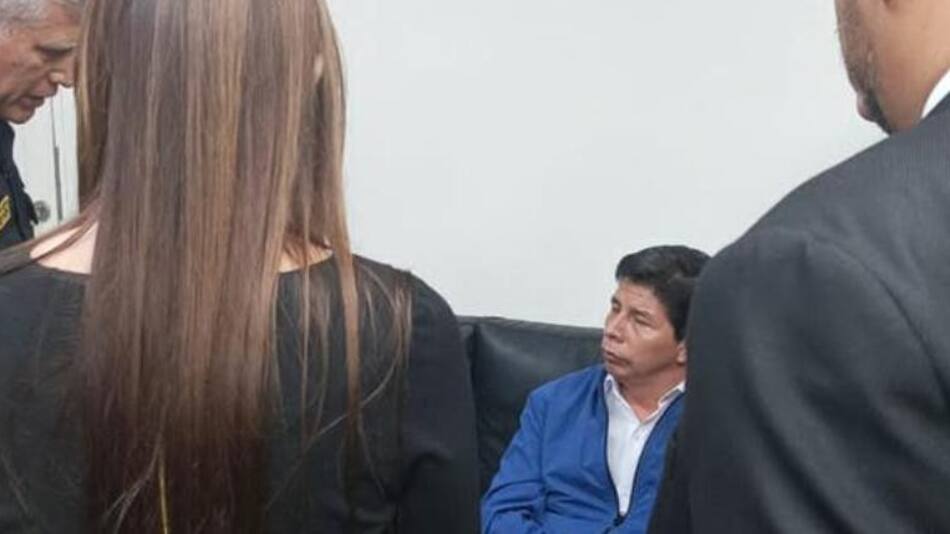 Pedro Castillo detenido tras ser destituido. Foto: El Comercio