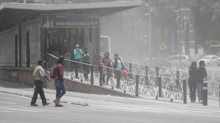 Se mantiene la presencia de ceniza en el aire. Fuente: EFE.
