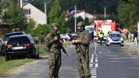 Ejército de Polonia en la zona donde impactó un dron ruso.