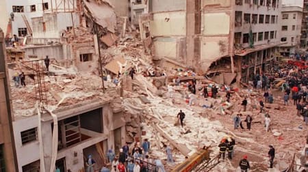 El atentado contra la AMIA. Foto: NA
