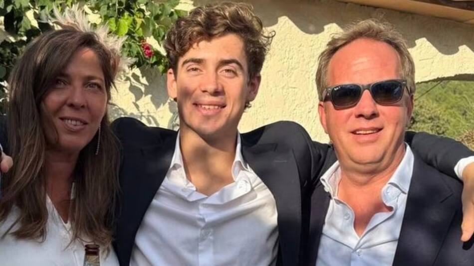 María Catarineu, Franco Colapinto y Jamie Campbell-Walker. Foto: Instagram.