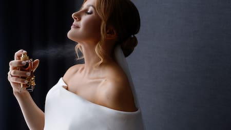 Perfume, fragancia. Foto: Freepik.