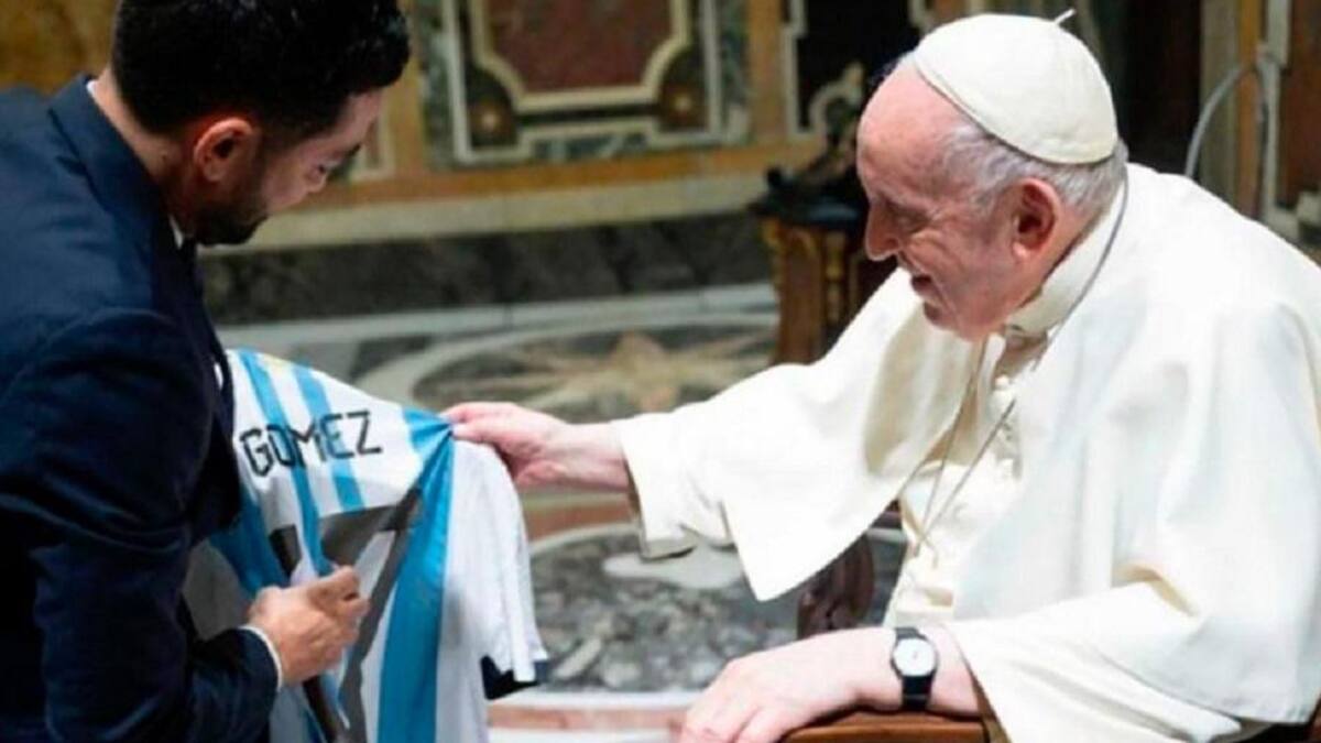 El Papa Francisco, Alejandro "Papu" Gómez, foto Télam