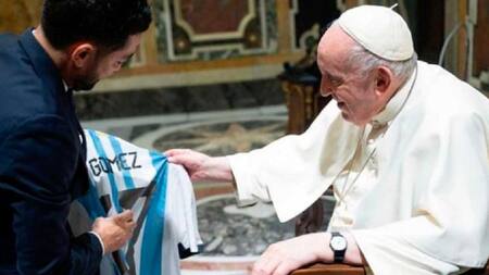 El Papa Francisco, Alejandro "Papu" Gómez, foto Télam