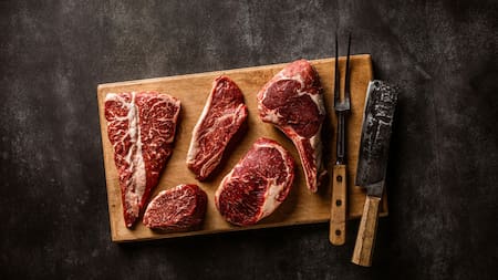 Los 5 mejores cortes de carne para comenzar en el mundo del asado. Foto: Unsplash.