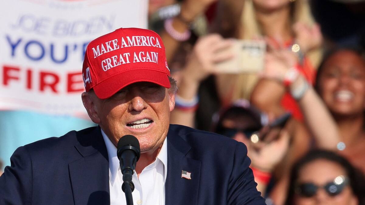 Donald Trump antes de ser atacado durante su acto en Pensilvania. Foto: Reuters.