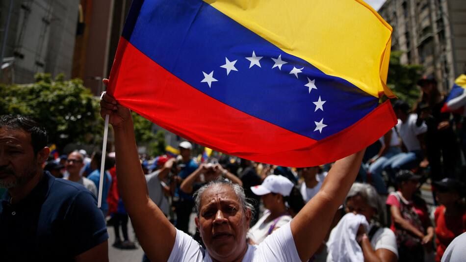 Marcha en Venezuela contra los resultados de las elecciones presidenciales. Foto: REUTERS.