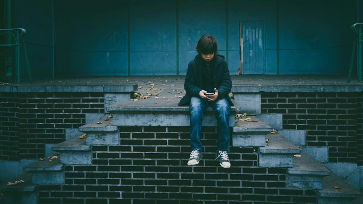 Uso de dispositivos e Internet por menores de edad. Foto: Unsplas