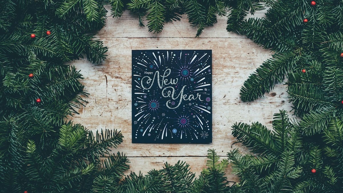Tarjeta de Año Nuevo. Foto: Unsplash.