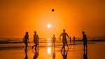 Los 5 juegos de playa más elegidos por los argentinos para las vacaciones de verano: combinan infancia, adolescencia y adultez