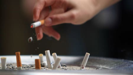 Cigarrillos, salud. Foto: EFE
