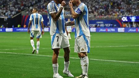Rodrigo De Paul y Lionel Messi; Selección Argentina vs. Canadá; Copa América 2024. Foto: Reuters.