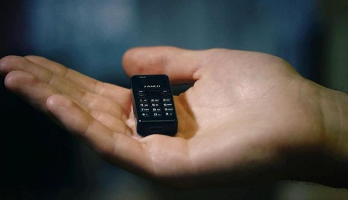 Celular más pequeño