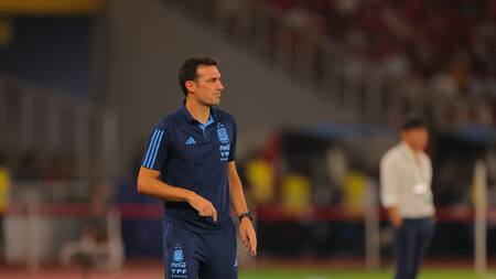 Lionel Scaloni durante el amistoso contra Indonesia. Foto: Twitter @Argentina.