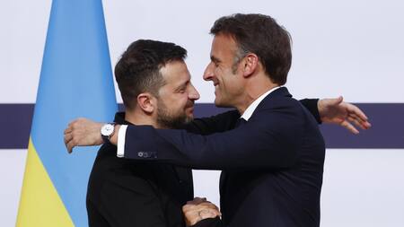 Volodimir Zelenski y Emmanuel Macron. Foto: EFE